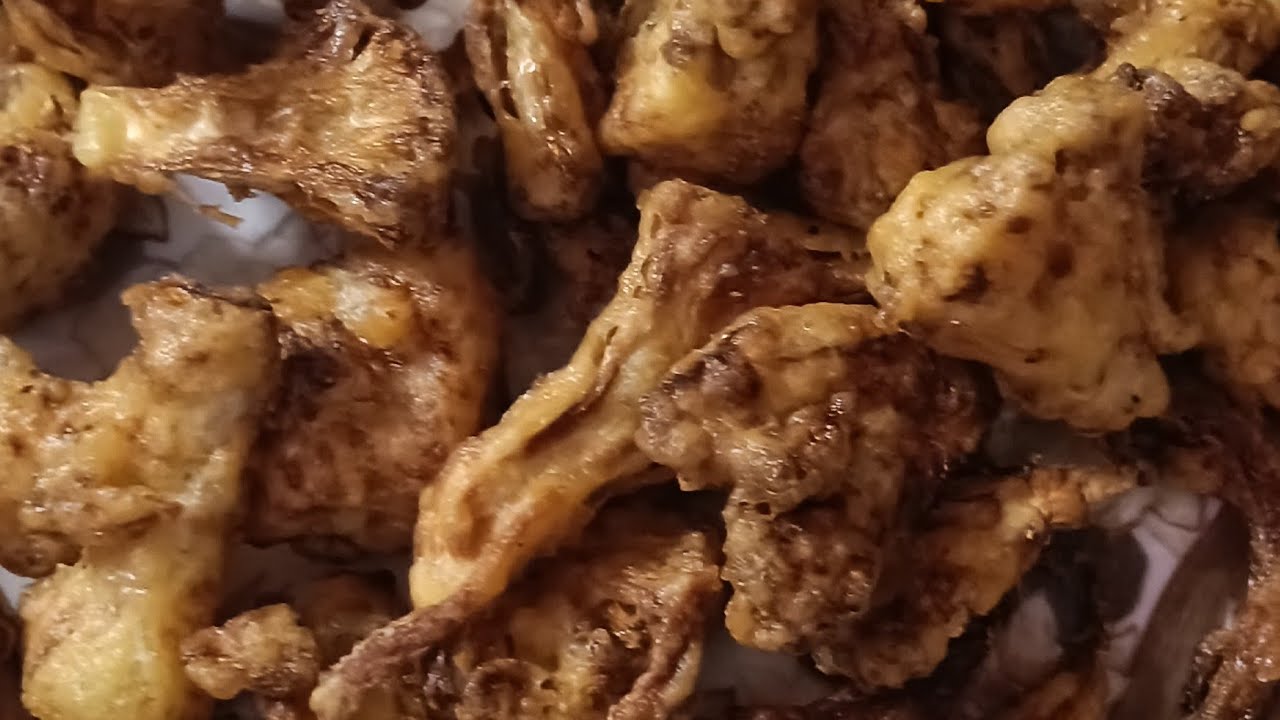 Crispy, Crazy And Yummy Govi Pakoda😋.