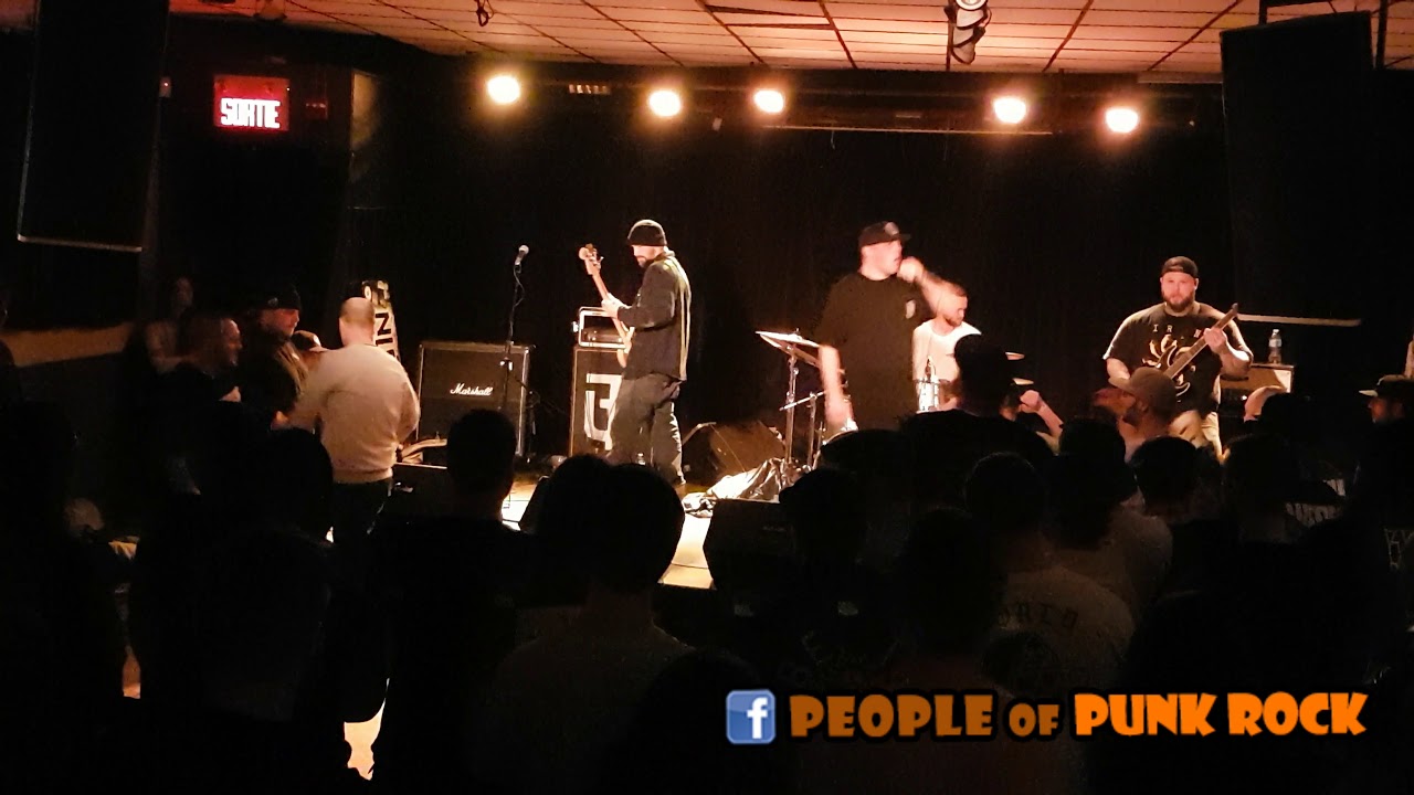 LIFELESS - Sinking @ L'Anti, Québec City QC - 2017-12-14