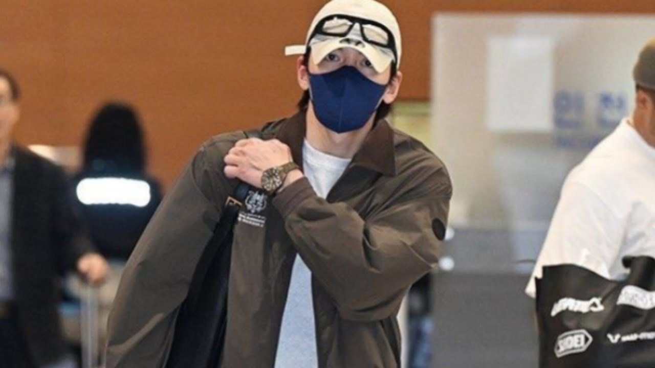Ji Chang-wook Spotted at Airport for Paris Fashion Week—Fans Ask, “Is That Nam Ji-hyun Beside Him?”