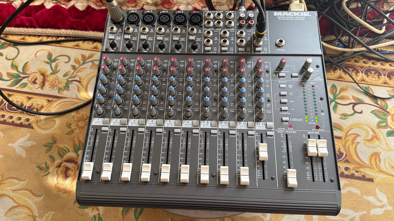Mixer bãi mackie 1402vlz made in USA 