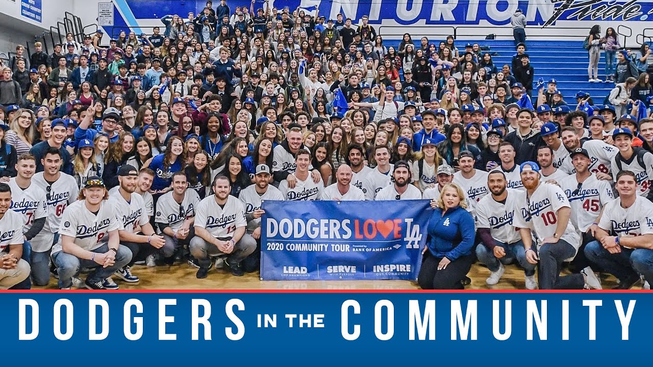 Dodgers Surprise Students at Saugus High School - Dodgers in the Community (2020)