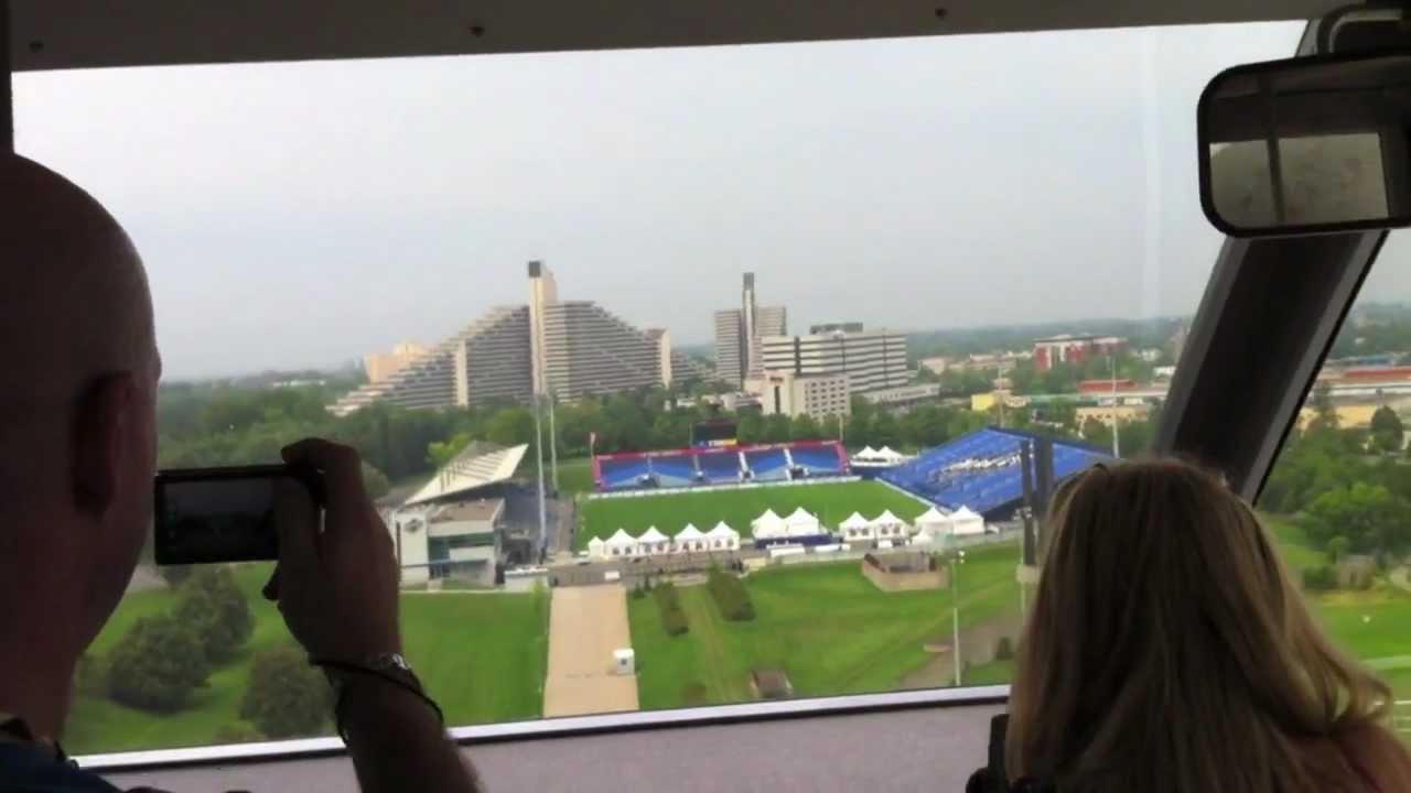 The Montreal Tower - Tour