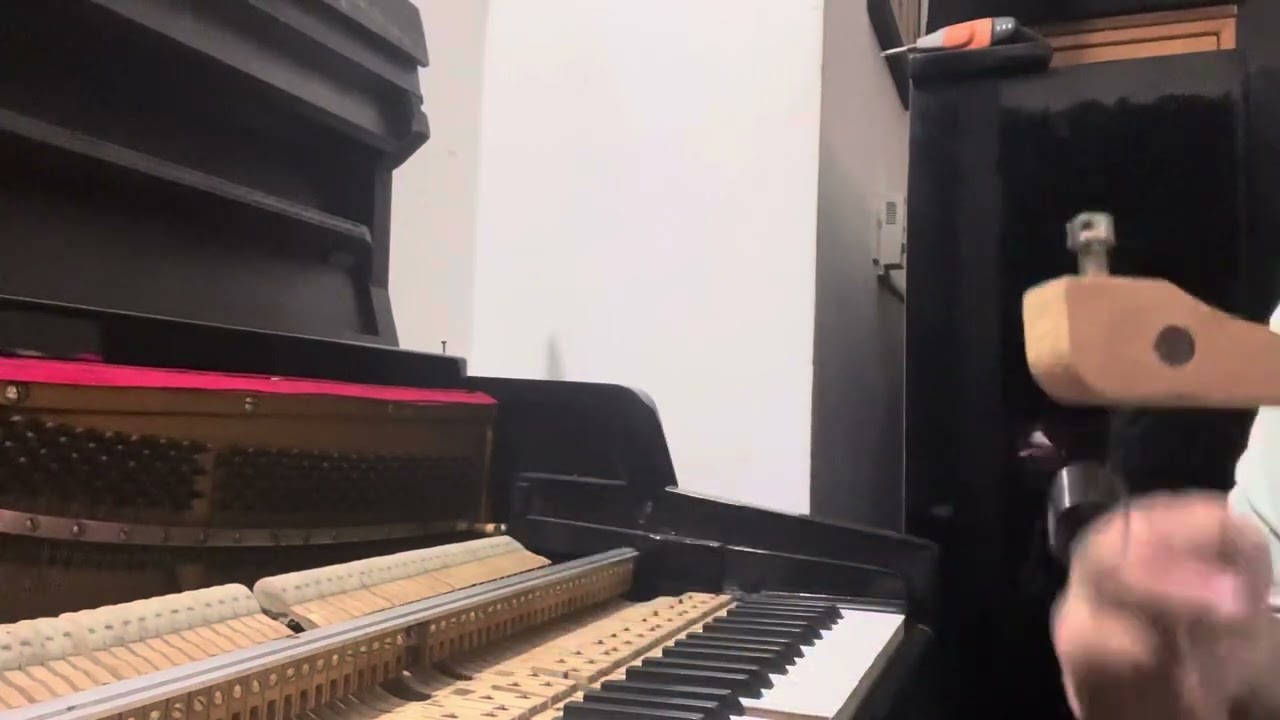 Como arreglar teclas flojas de piano acústico