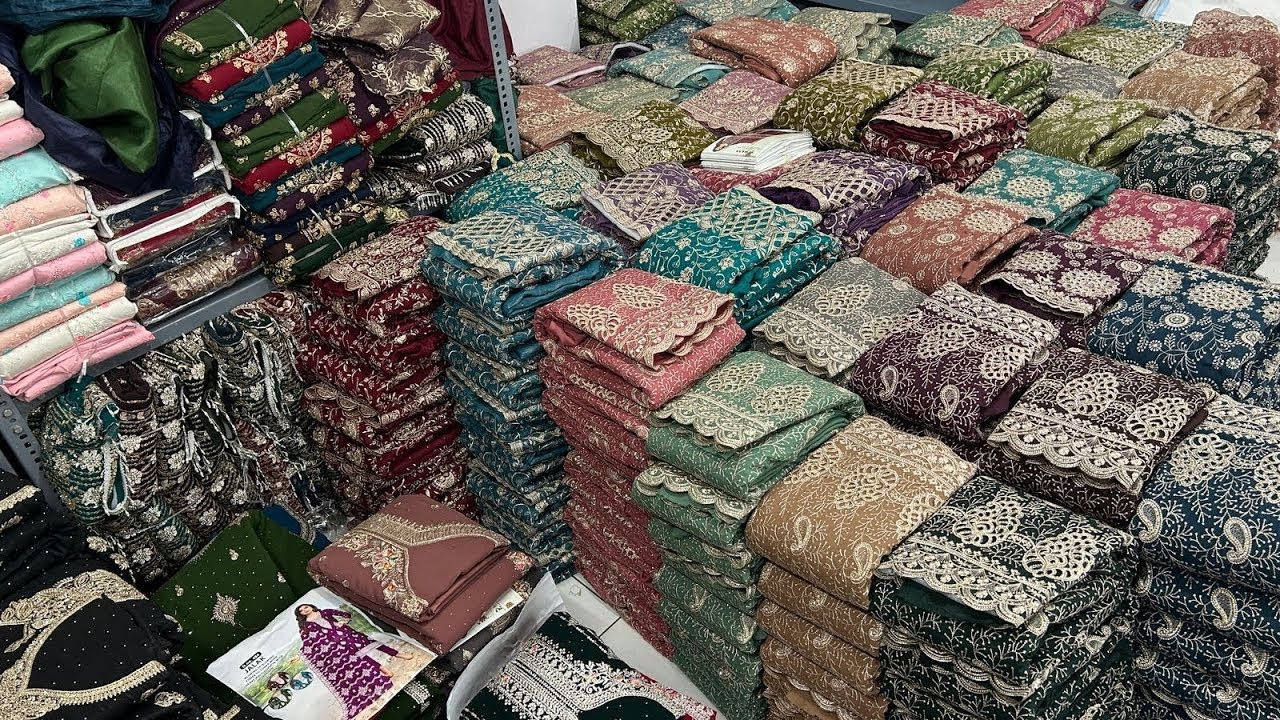 Hand Work, Jarkan 🤑🤑 के सूट सूरत की असली फैक्ट्री घर बैठे माल मंगाओ सिर्फ़ 20 हज़ार से शुरू। 