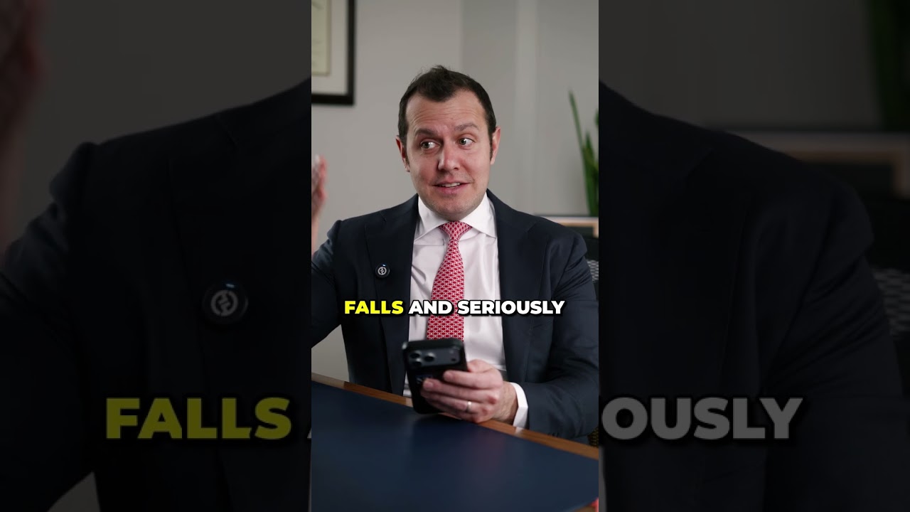 Снегопад &mdash; это не шутка! #шорты