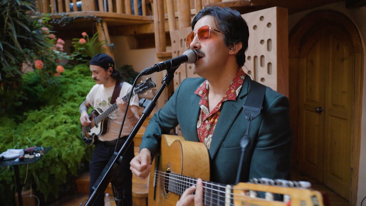 Enjambre - Somos Ajenos (Live on KEXP)