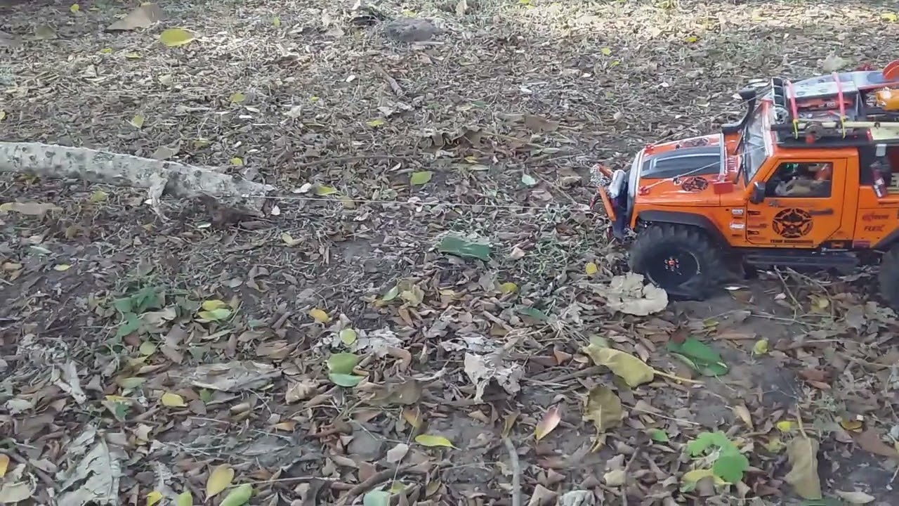 RGT EX86100 - Winching a Tree Branch 🤯🤯🤯 #rgtex86100 #hookersgarage #backyardcrawlin