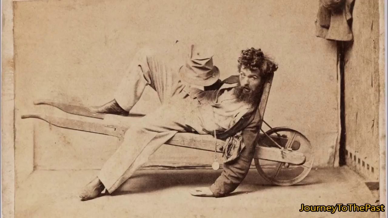 Crazy old photographs 1840 -1920 - Photography Old Journey To The Past