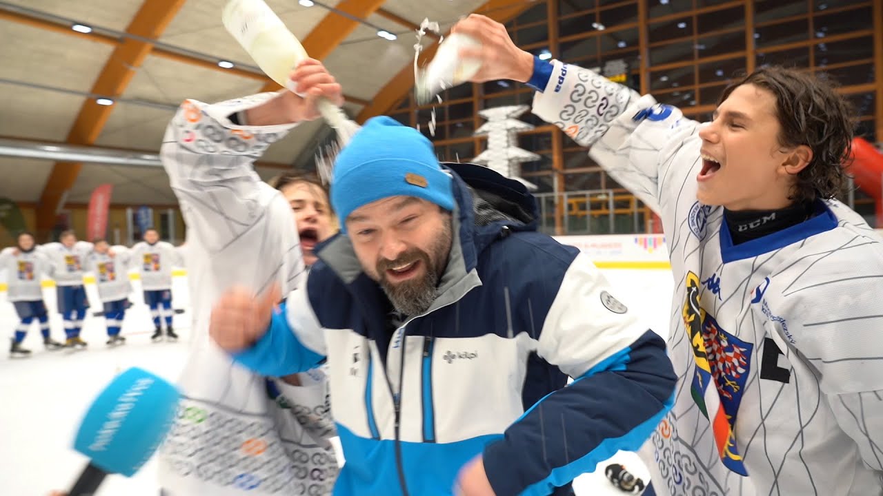 Pohledy do kabin, šampaňské při rozhovorech, trenér osmnáctky v kotli. Omrkněte finále turnaje ODM