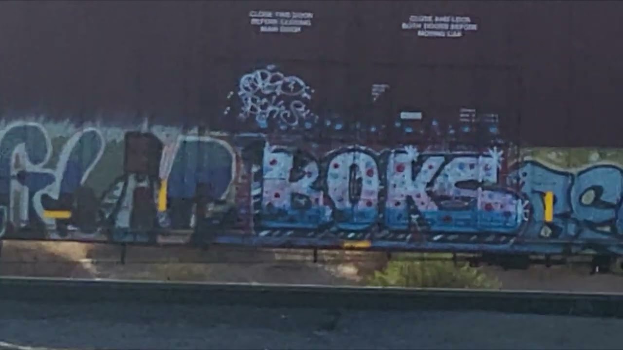 Live For Graffiti - Vegas to Cali - Graffiti - Tagging - Bombing - Throw Ups