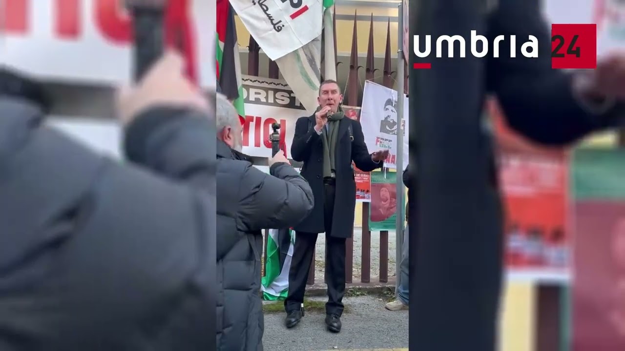 Anan Yaeesh condannato: le voci del presidio fuori dall’aula