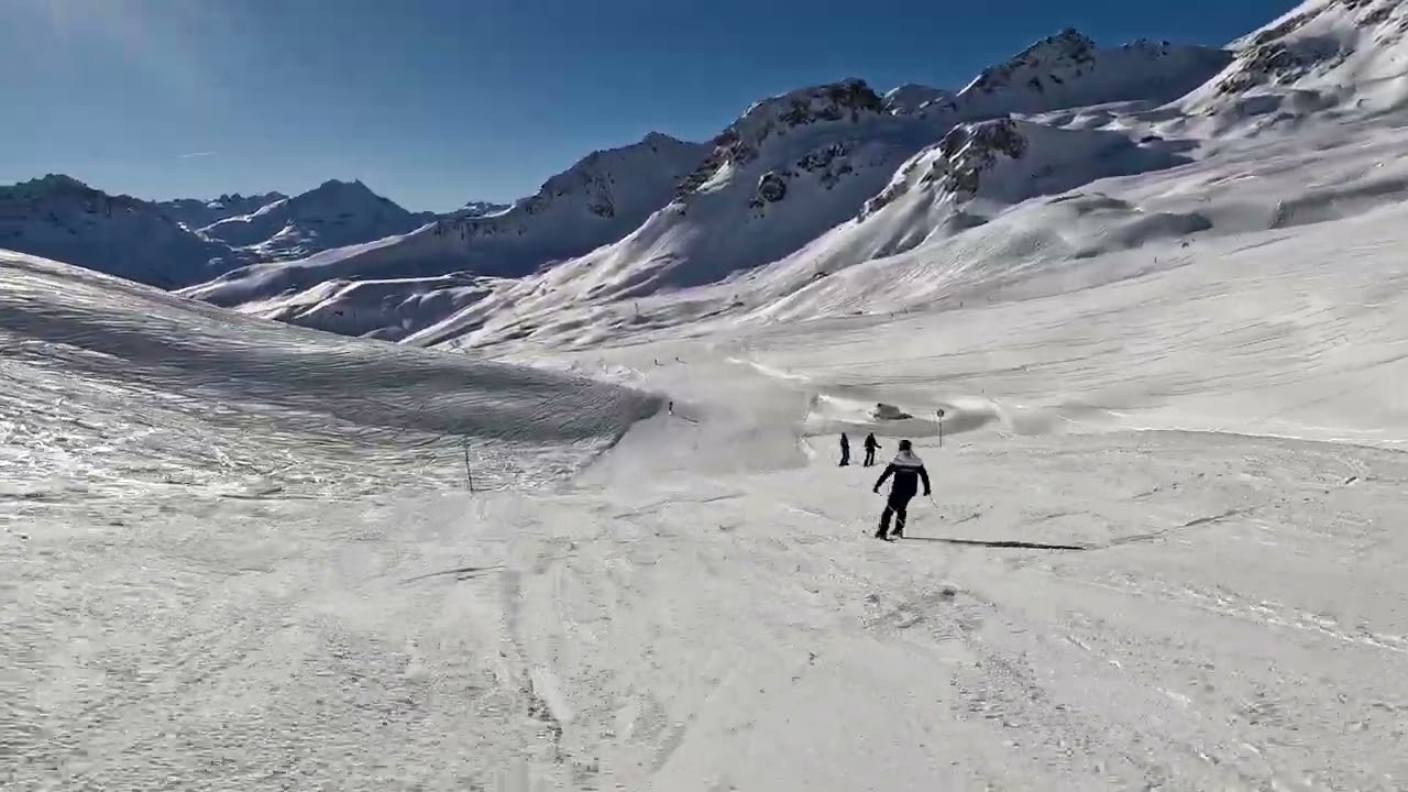 16.  Run St.Moritz skiing