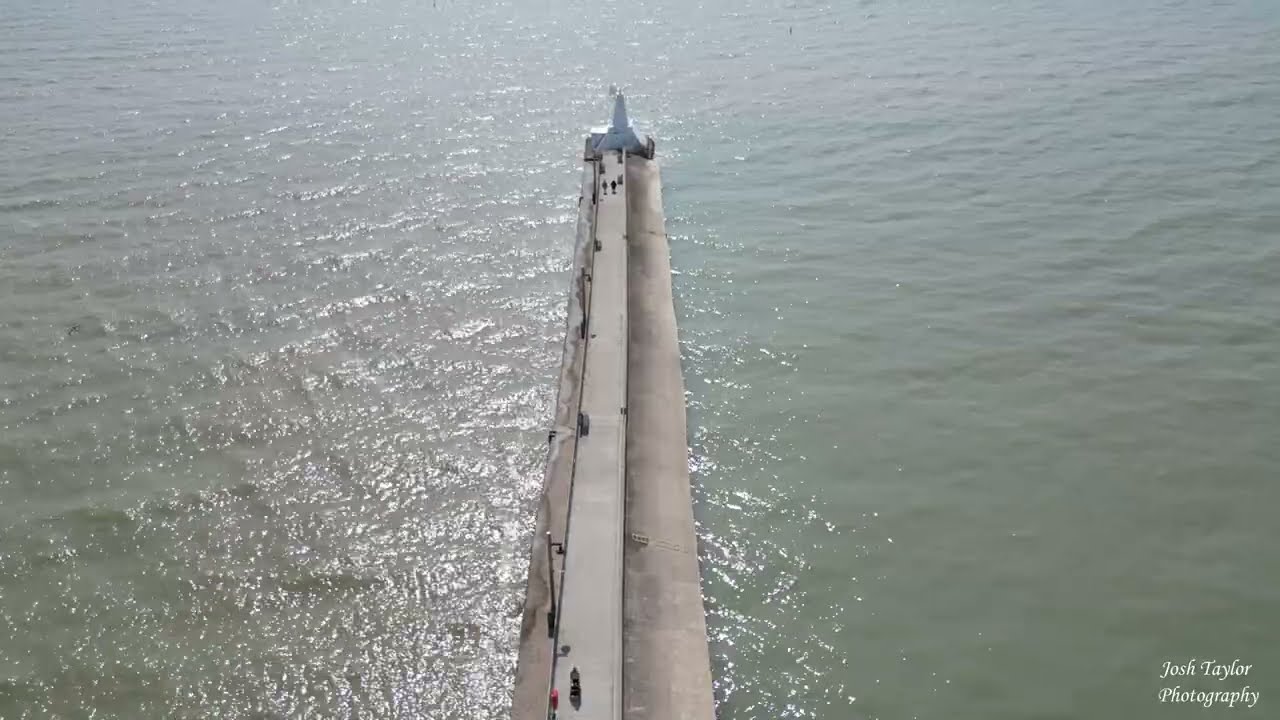⛵ Port Stanley, Ontario - Water Tower, Beach and Pier footage ⛵