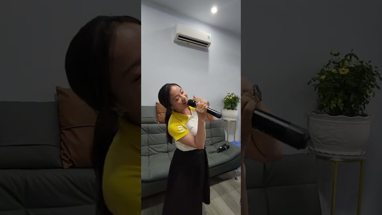 Ca sỹ hồi hộp..haha