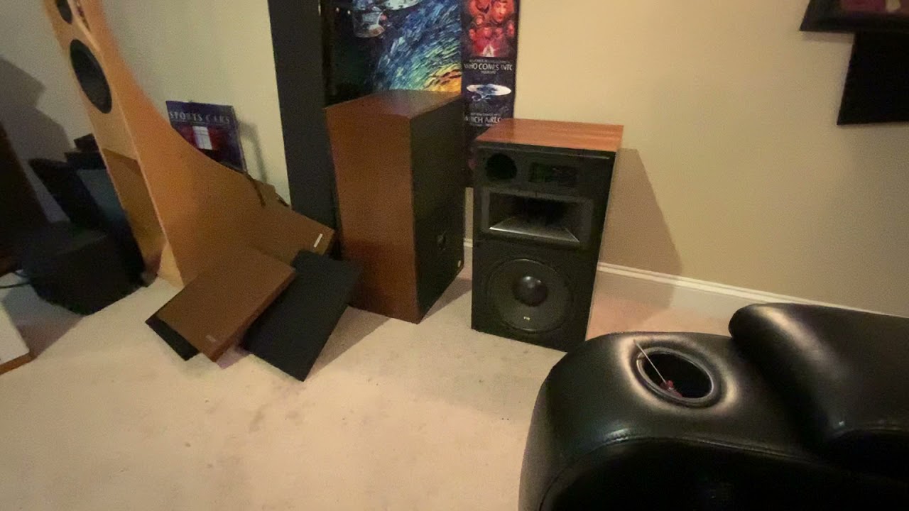 Mirage Om-7 listening