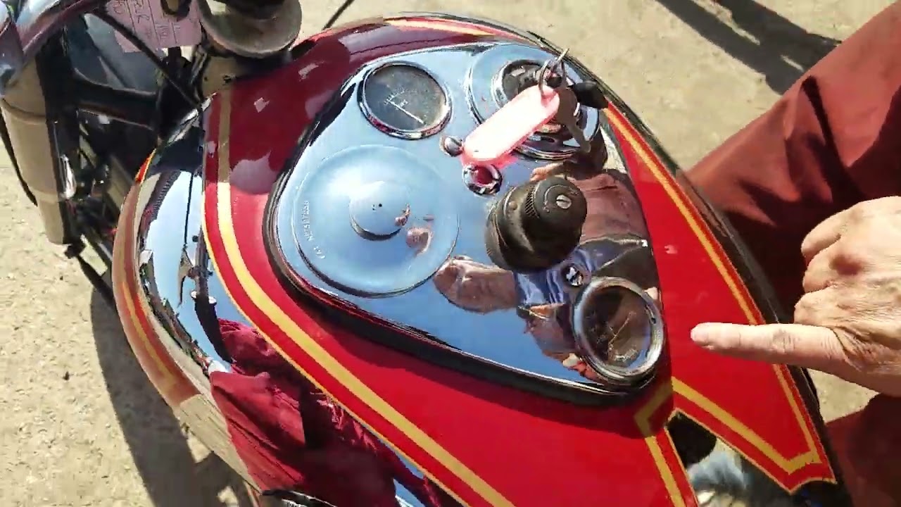 1950 Ariel Square Four 1000cc at Andy Tiernans #09300ARL