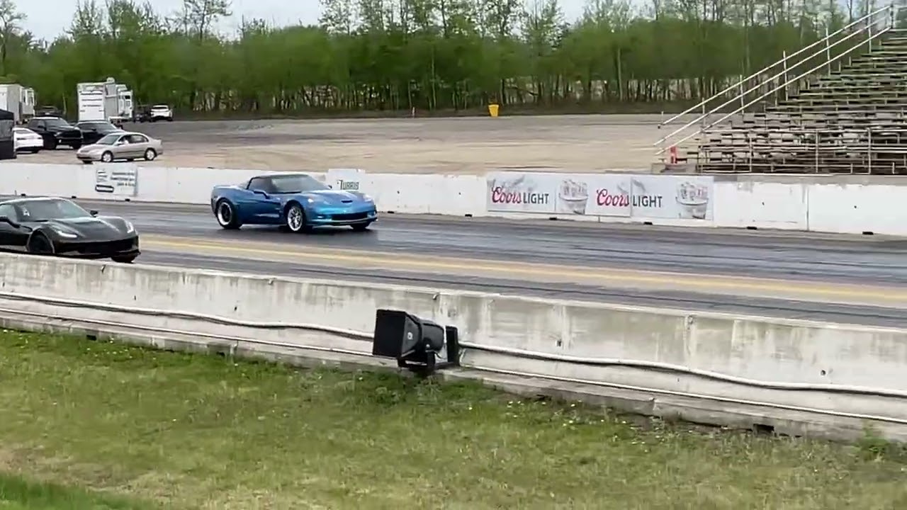 Stock C7 Z06 vs stock C6 ZR1 run 2