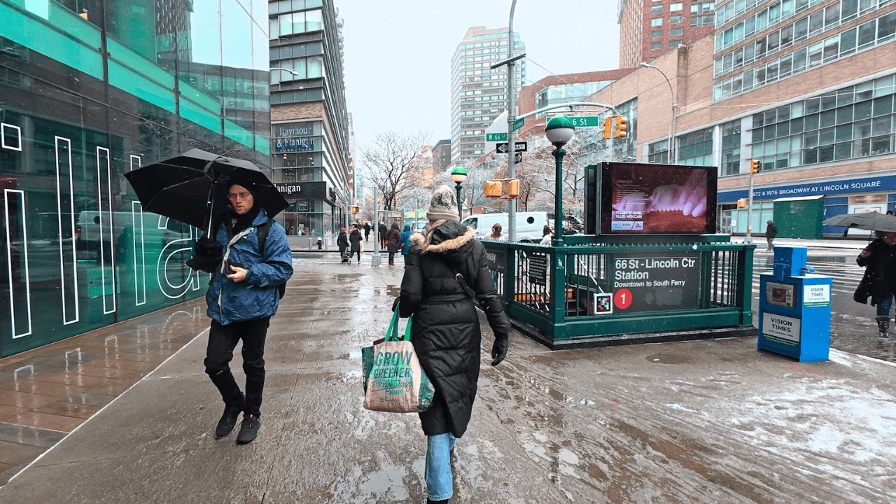 NYC Manhattan Walking Tour! Walk the Upper West Side 65th Street to 96th Street!