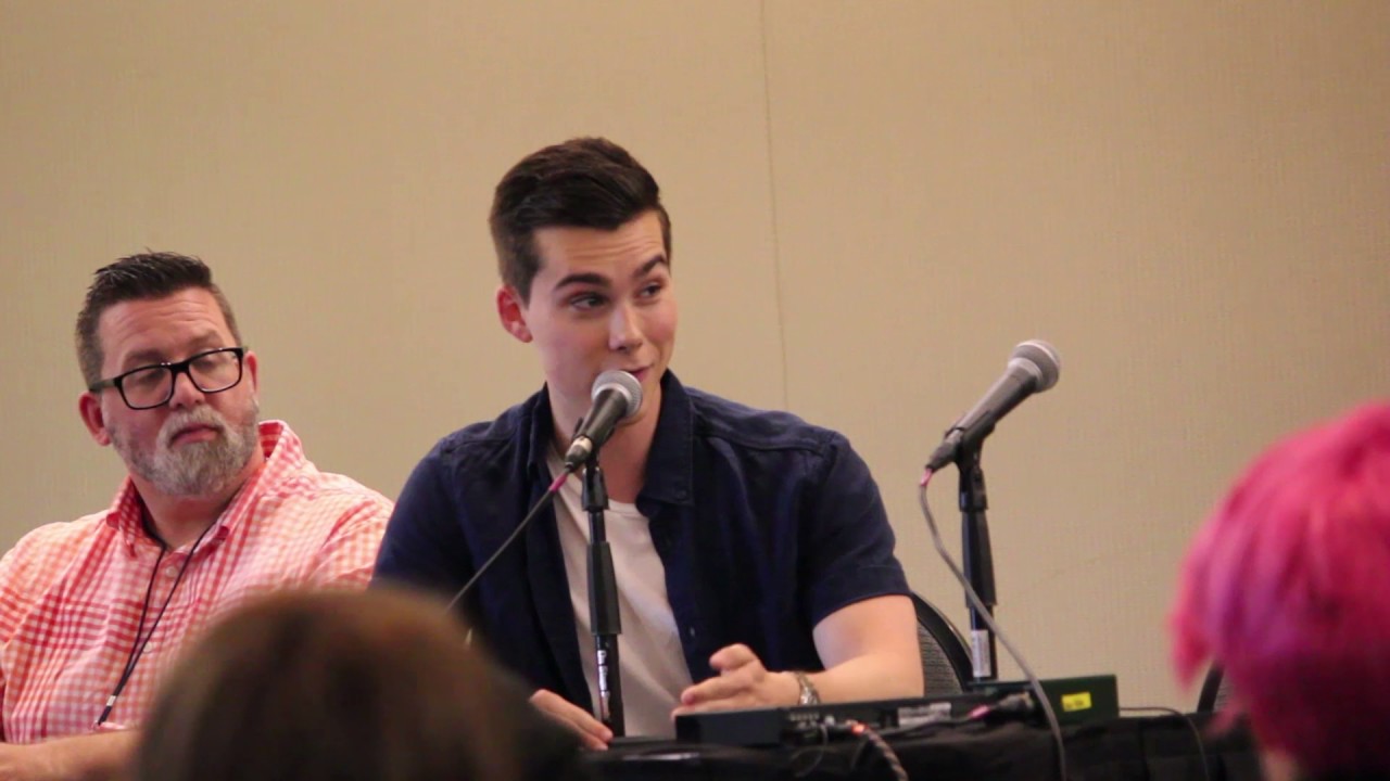 Connecticon 2017 - Jeremy Shada's Spanish Accent