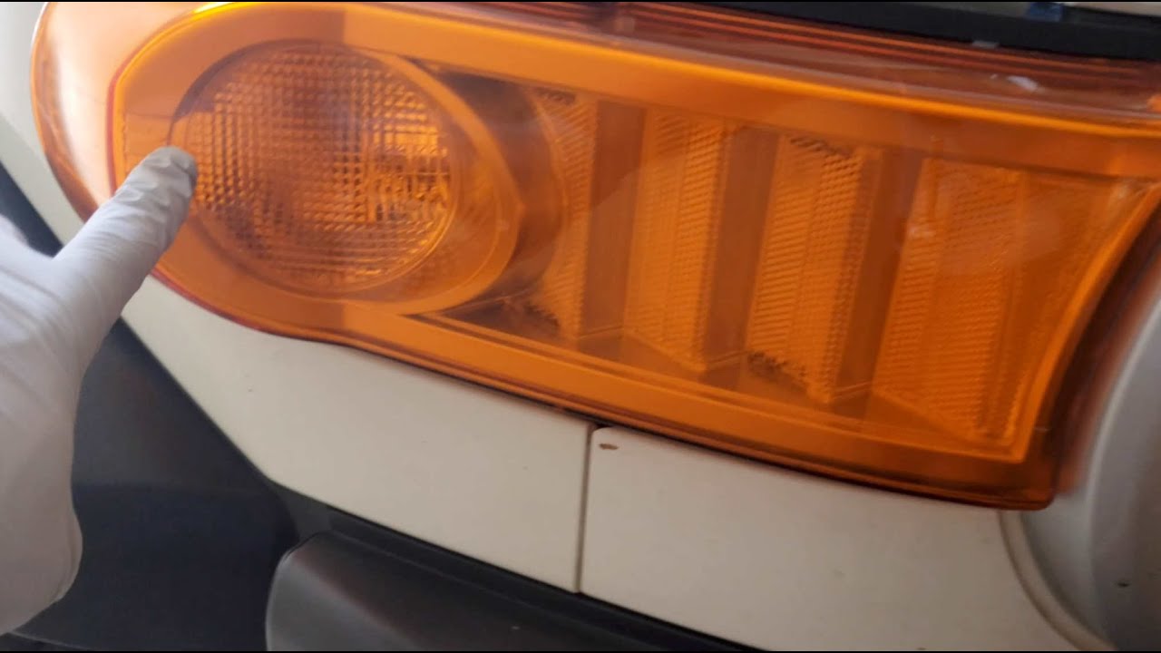 FJ Cruiser Turn Signal Bulb Replacement