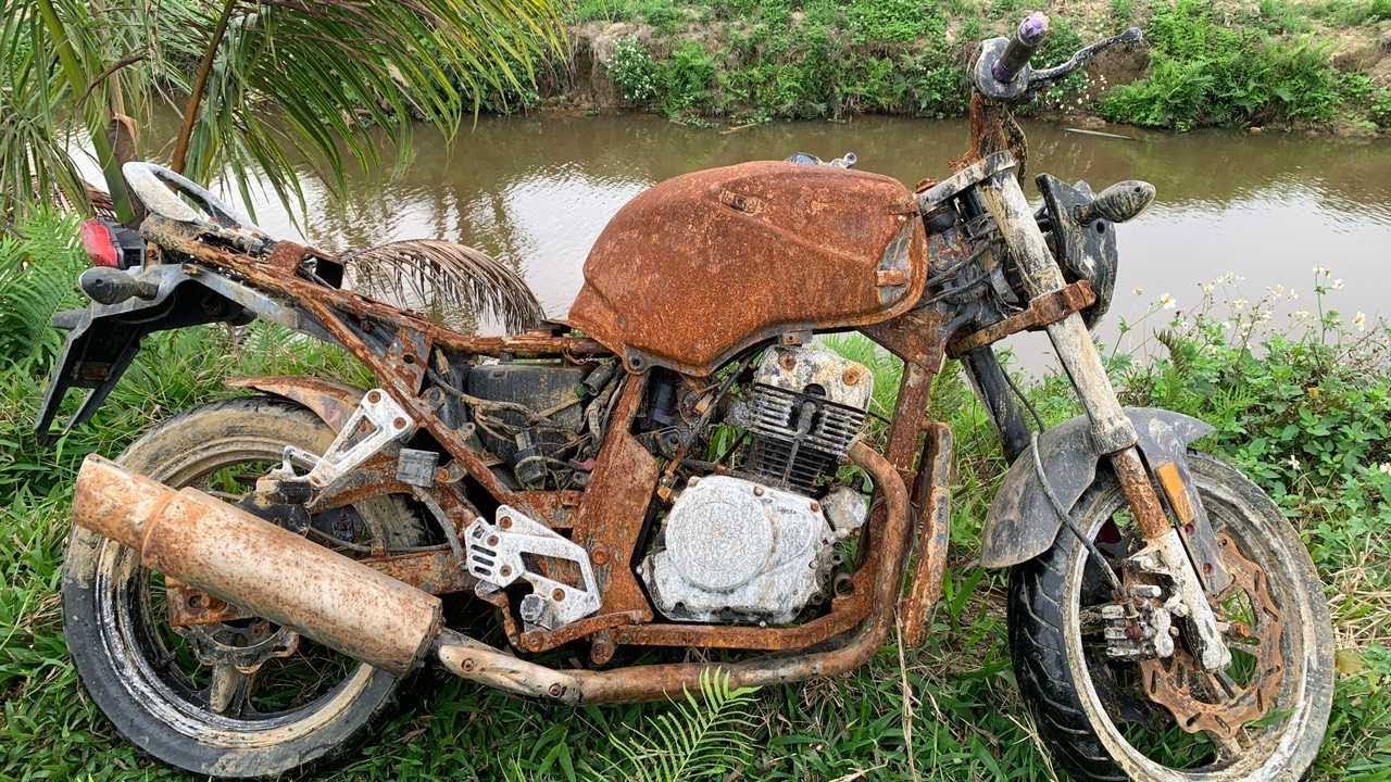 Restoration BMW racing motorcycle old  | Restoring motorbike standing machine motor broken Part 2