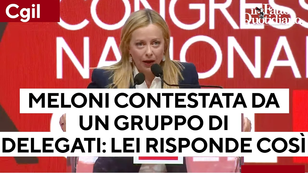 La platea Cgil canta 