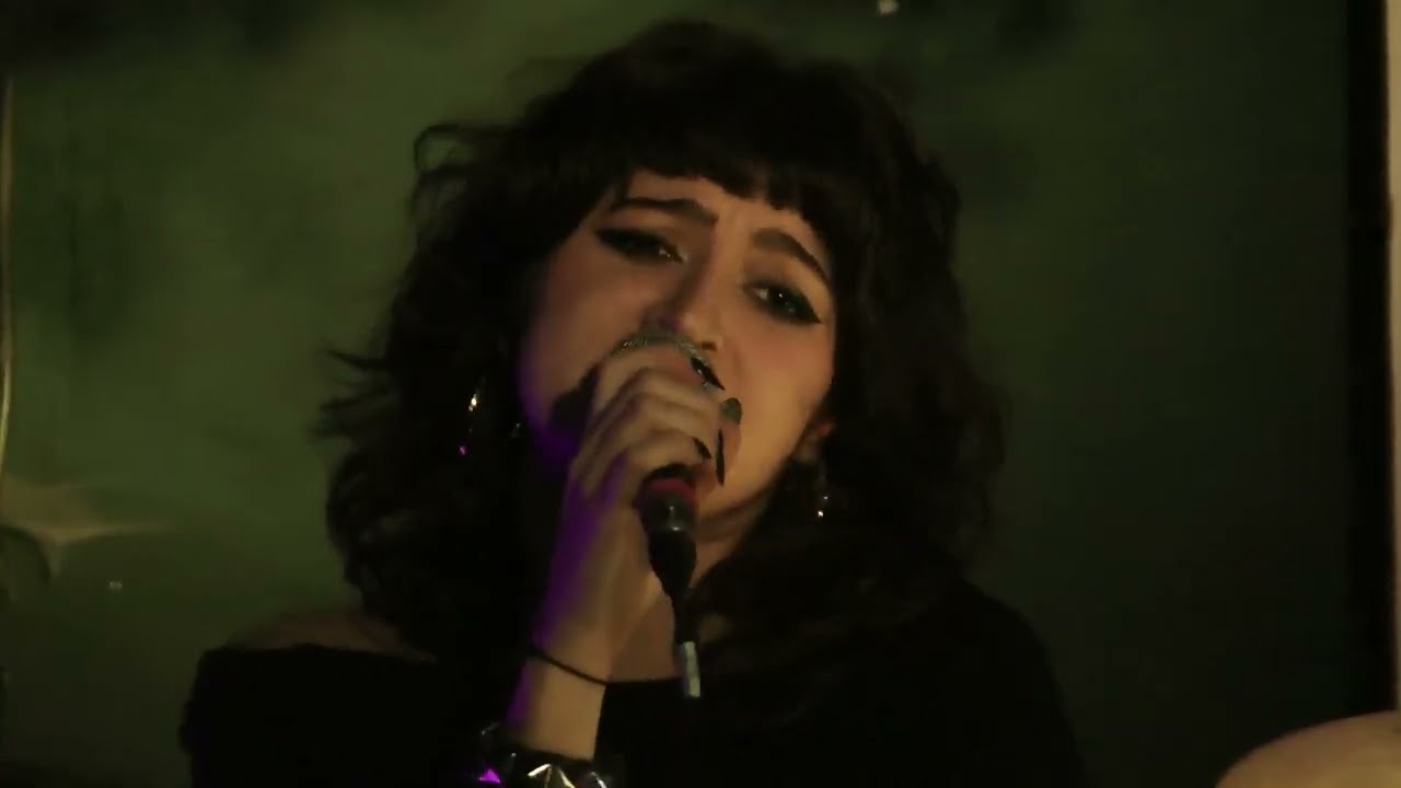 The Dollies - In The Nude - Sidney & Matilda - Sheffield - 01/12/25..