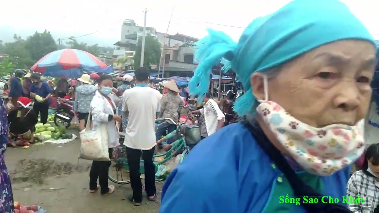 Dạo một vòng qua chợ rau quả sau ngày giãn cách bà con phấn khởi lắm