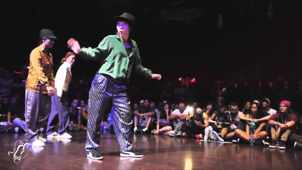 Team Korea vs MightyZuluKingz| Semi's Popping| Top Status (FSS15)| Step x Step Dance