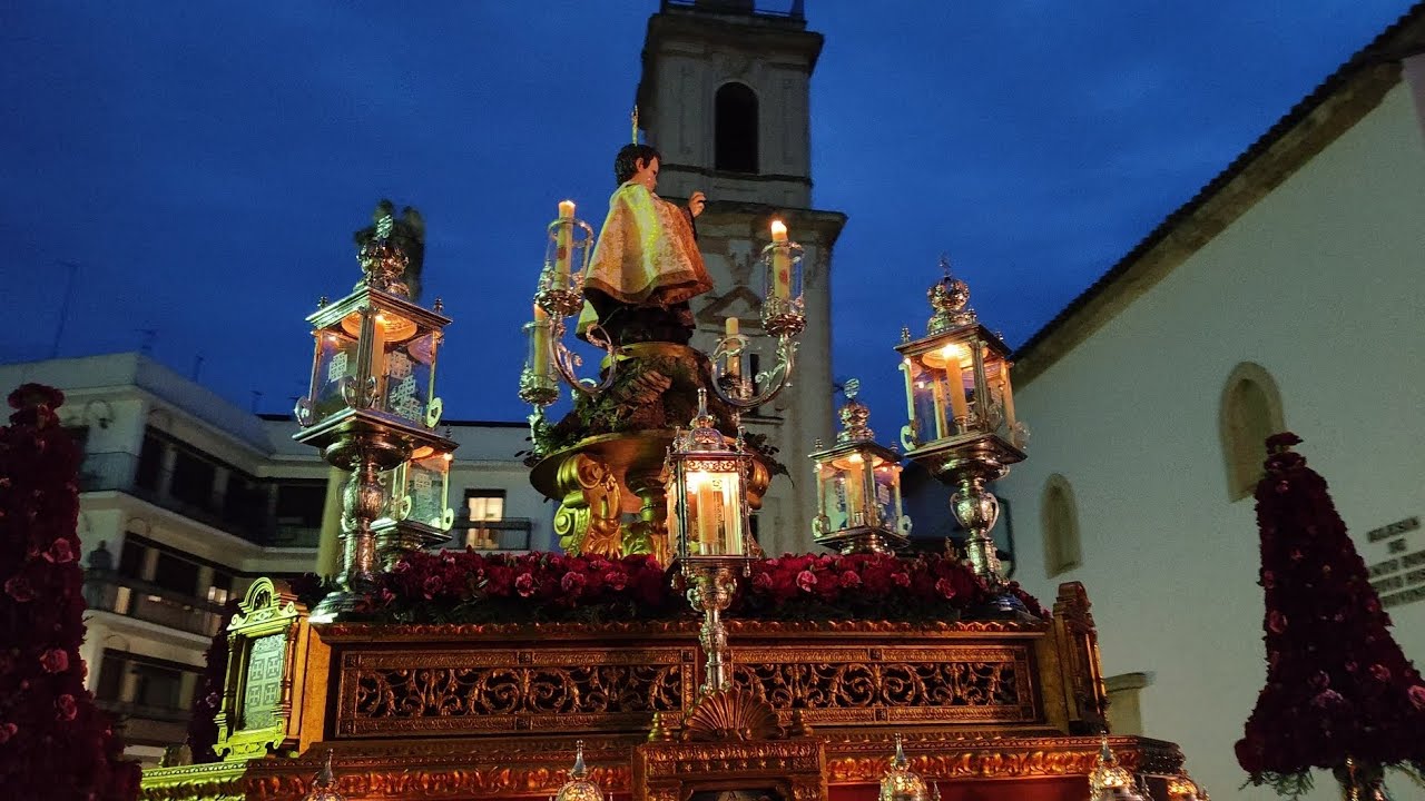 Salida procesión del  Ñiño Jesús de la Compañía 