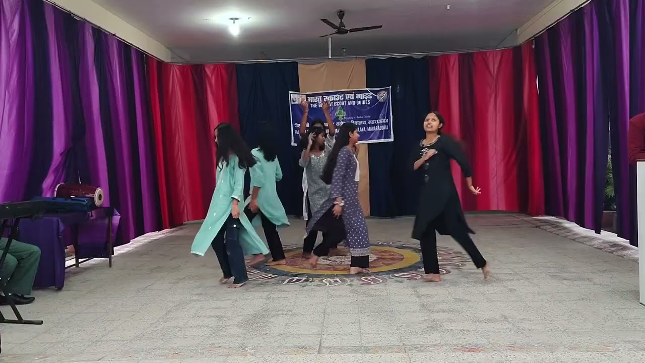 Dance by jnv Maharajganj students 