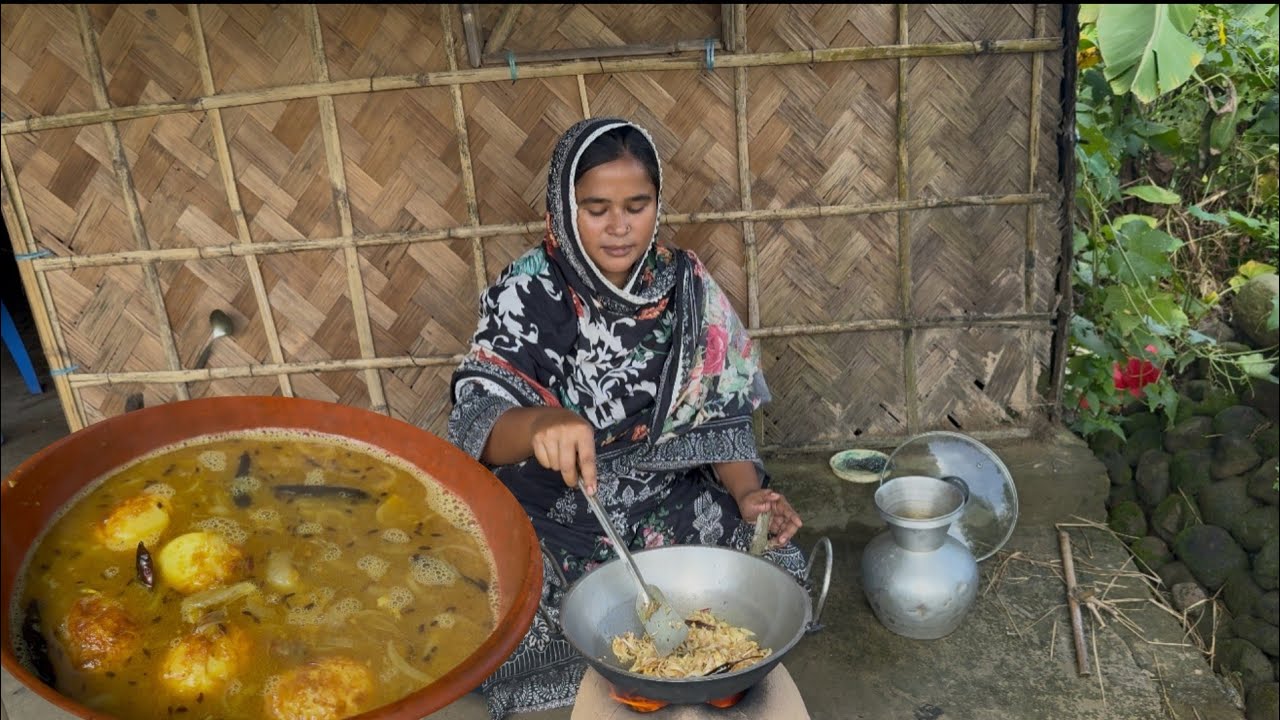 ভাত বা রুটি পরোটার সাথে খাওয়ার জন্য একদম পারফেক্ট ডিম ডালের এই তরকারি | Villfood by Laki
