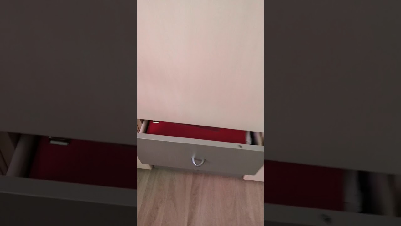 Ящик не задвигается в шкаф до конца