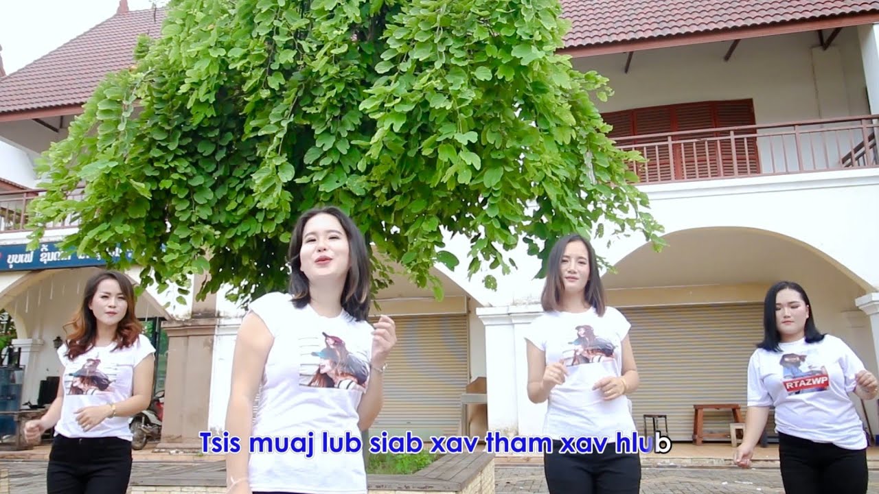 Nrog koj tso dag txhob muaj siab/ paj huab vaj/ nkauj xis xyooj/ maiv nyiaj yaj/ npauj npaum xyooj