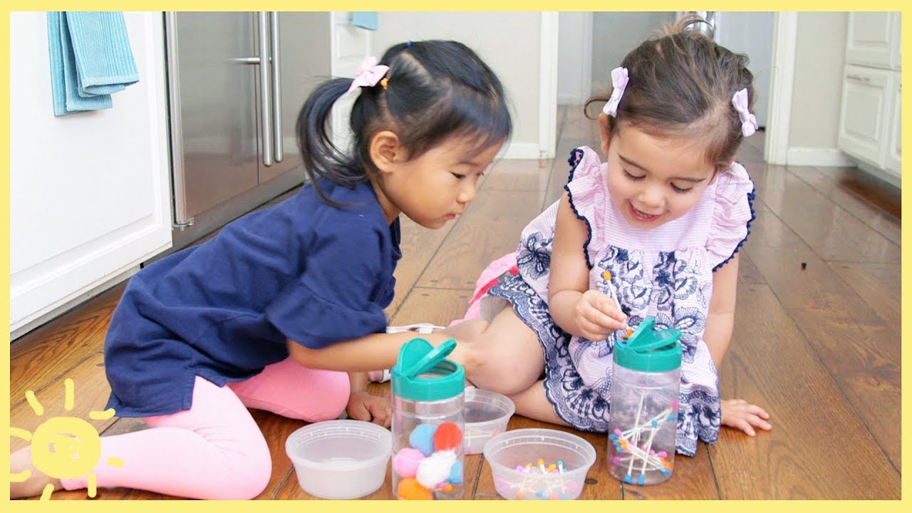 PLAY | 3 Toddler Kitchen Activities (So You Can Make Dinner!)