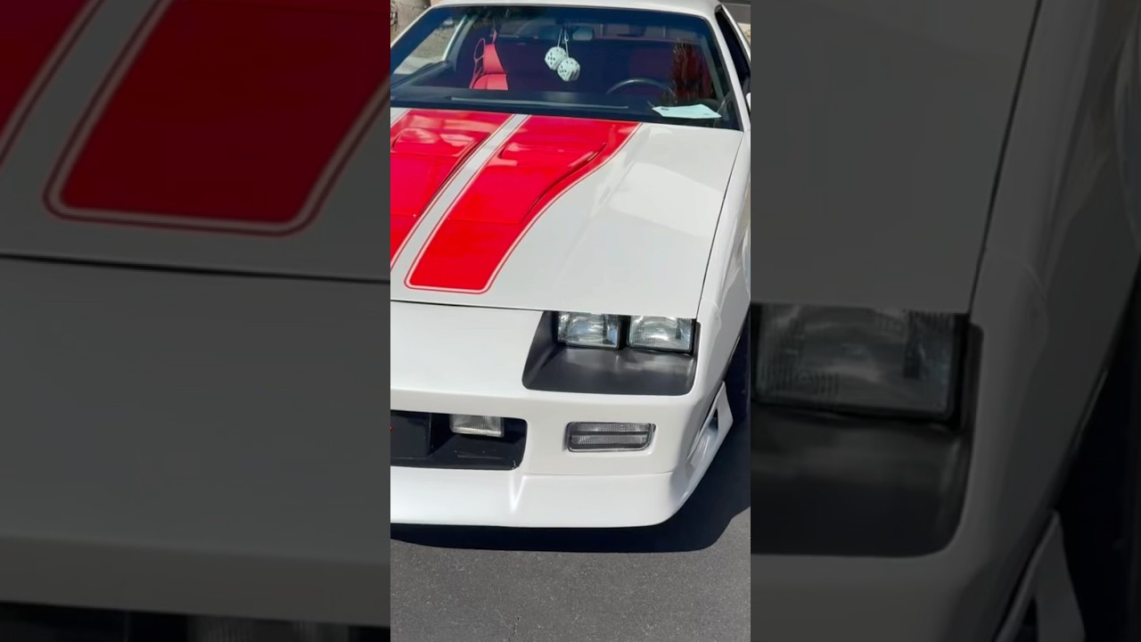 Настоящая классика &mdash; Camaro 1991 и красный салон!