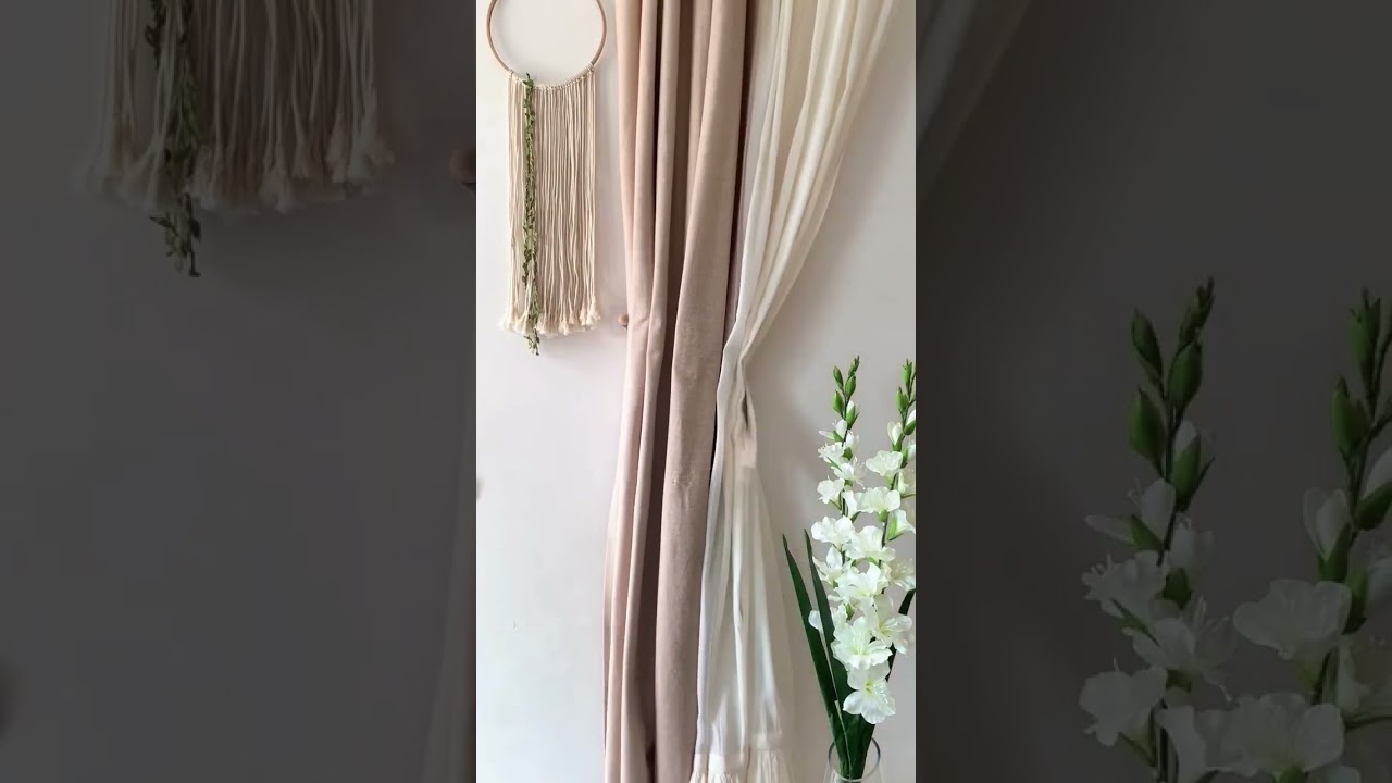 Curtain tieback