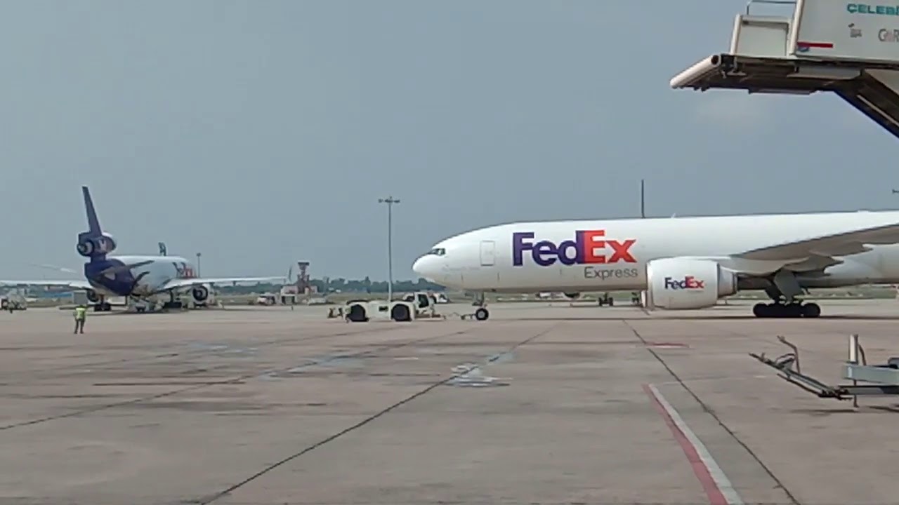 FedEx B777 & MD11 IGI DeLhi Airport India