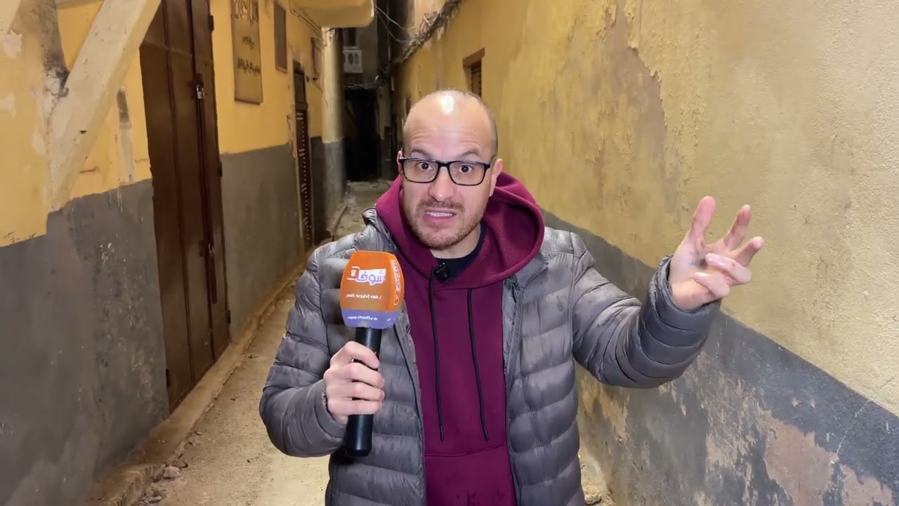 من فاس:ساكنة زنقة حجامة بالمدينة العتيقة تستغيث: الشركة جات حفرات لينا الدرب وخلاتنا في حالة كارثية