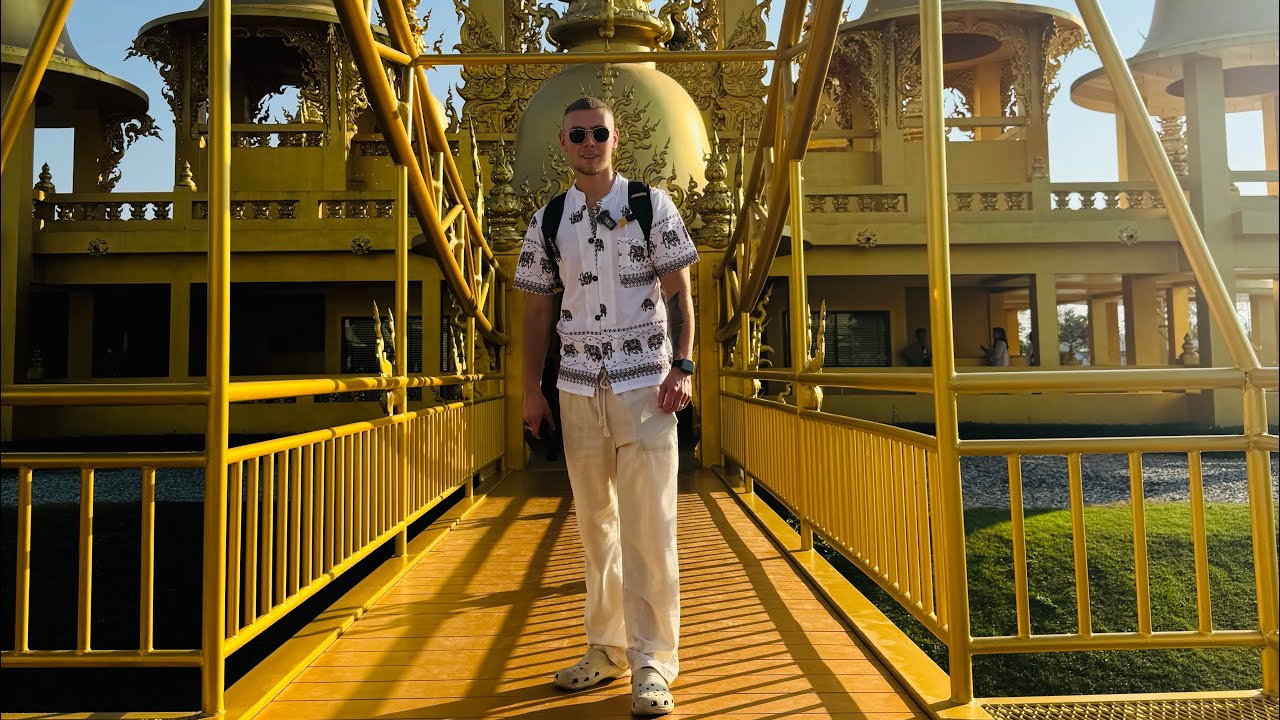 Chiang Rai White, Gold and Blue temple hopping VLOG 5