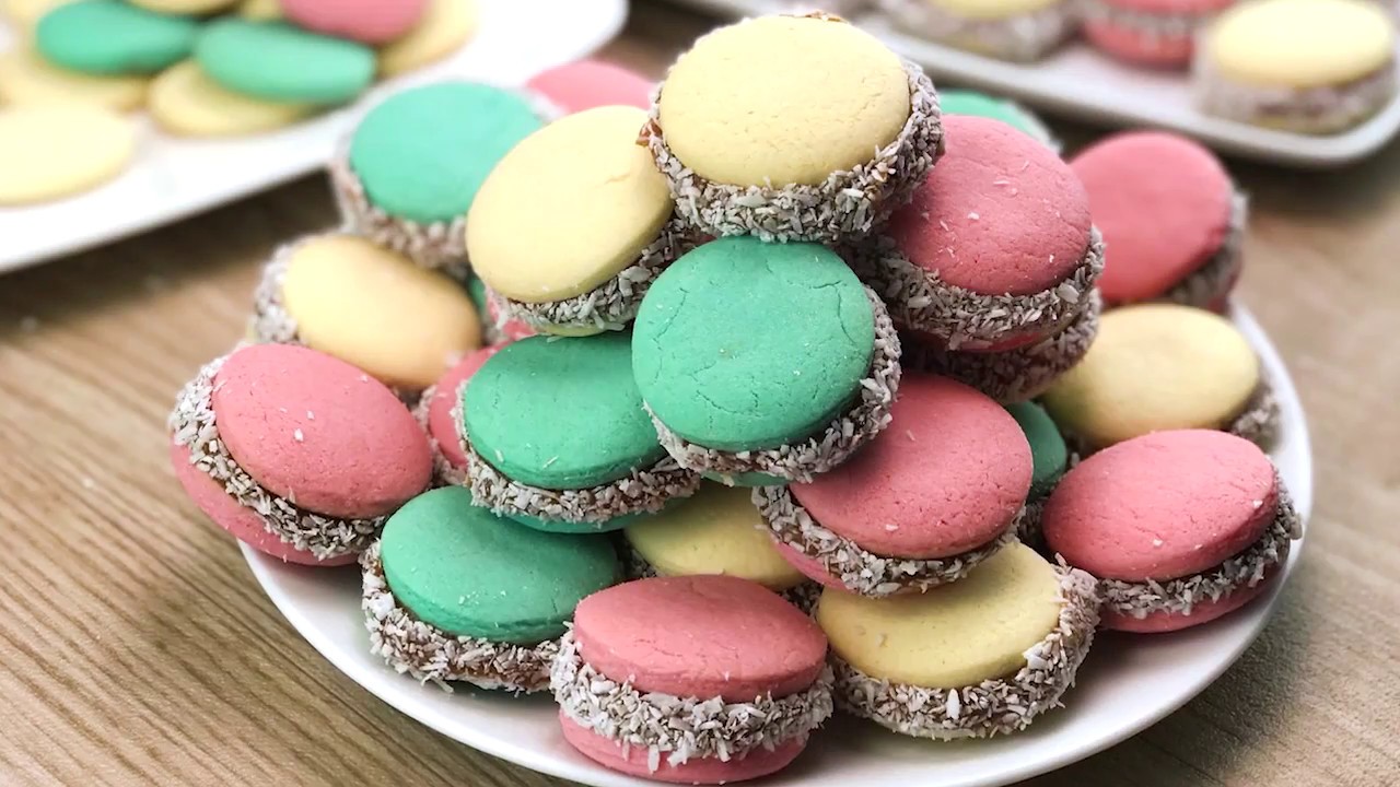Alfajores de Maicena de colores Fáciles, ideales para cumpleaños infantiles!