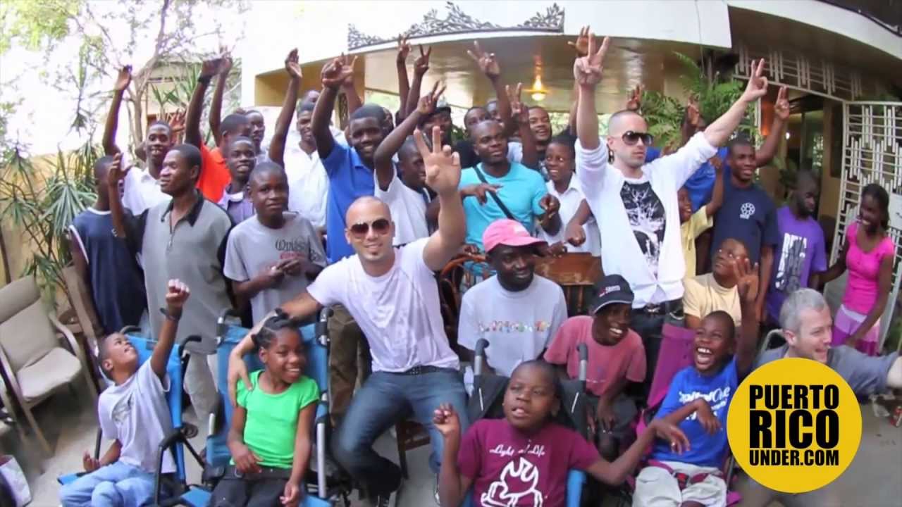 WISIN Y YANDEL VISITAN HAITÍ