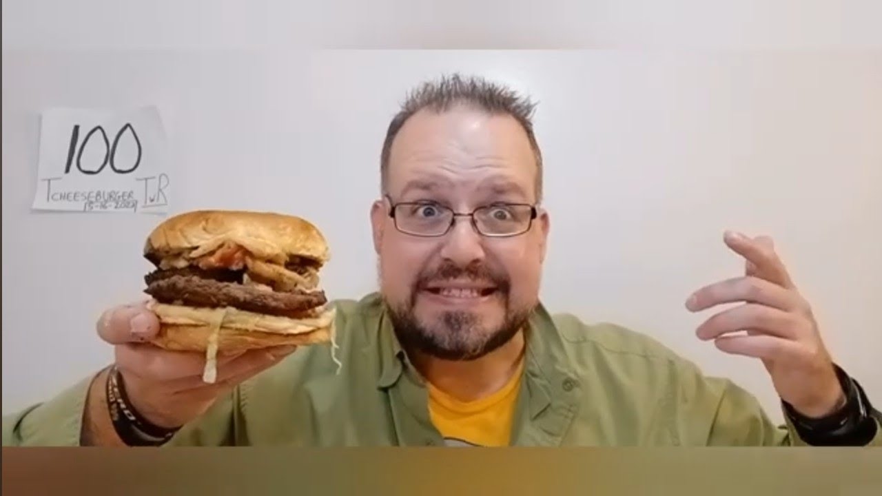 Stella Blue Cheese Burger Review from Hopcat - Tcheeseburger TwR 