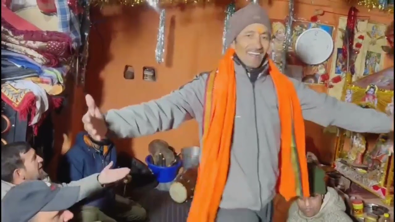 अरे द्वारपालों कन्हैया से कह दो कि दर पे सुदामा गरीब आ गया है #trending #dance #kirtankebhajan #song