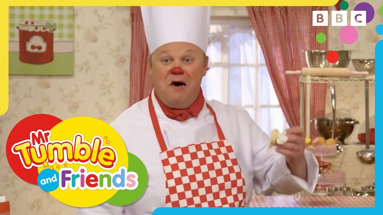 Yummy Halloween Treats! | Mr Tumble and Friends