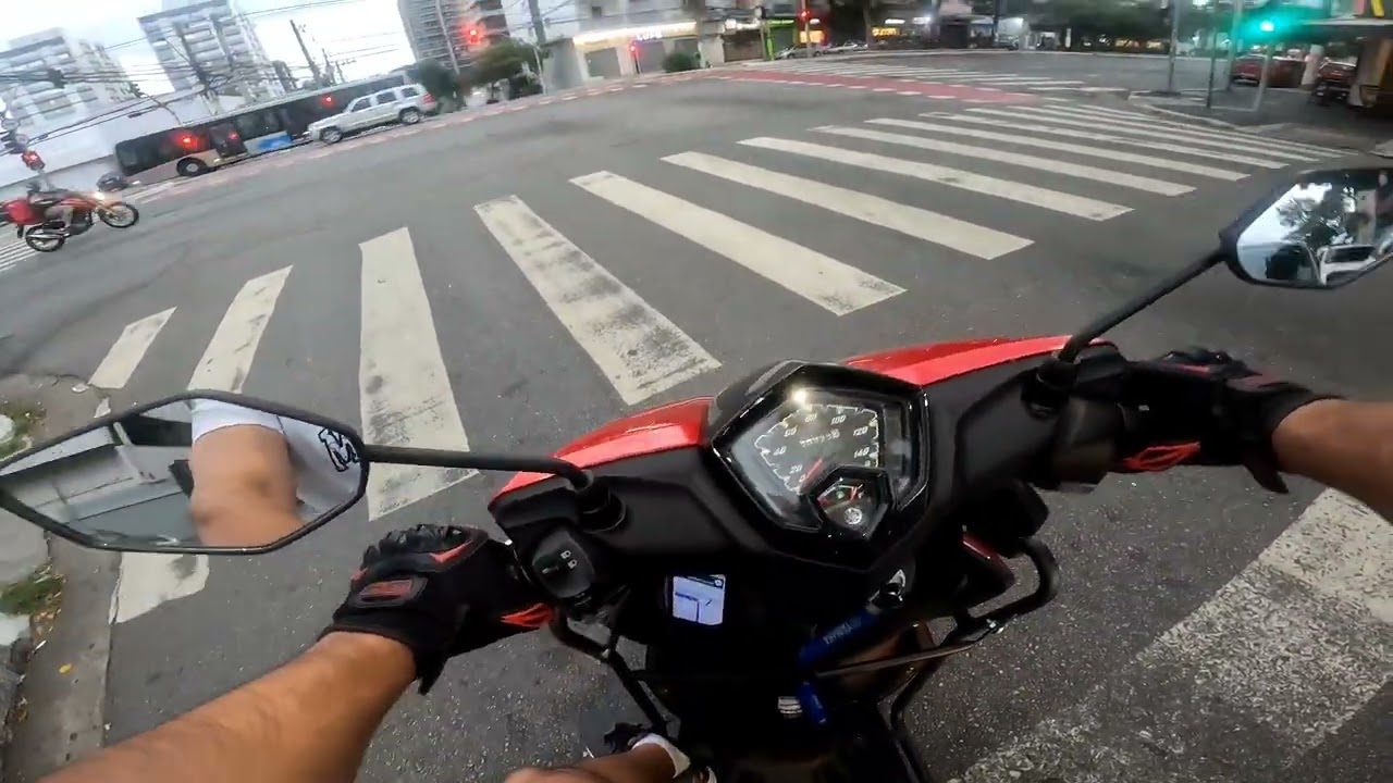 Primeiro Motovlog em SP com a Yamaha Neo 125 🇧🇷 Indo ao estádio Pacaembu!