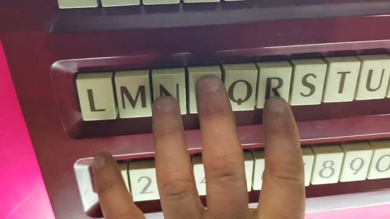 How to operate an early 70's Rowe jukebox. The very basics.