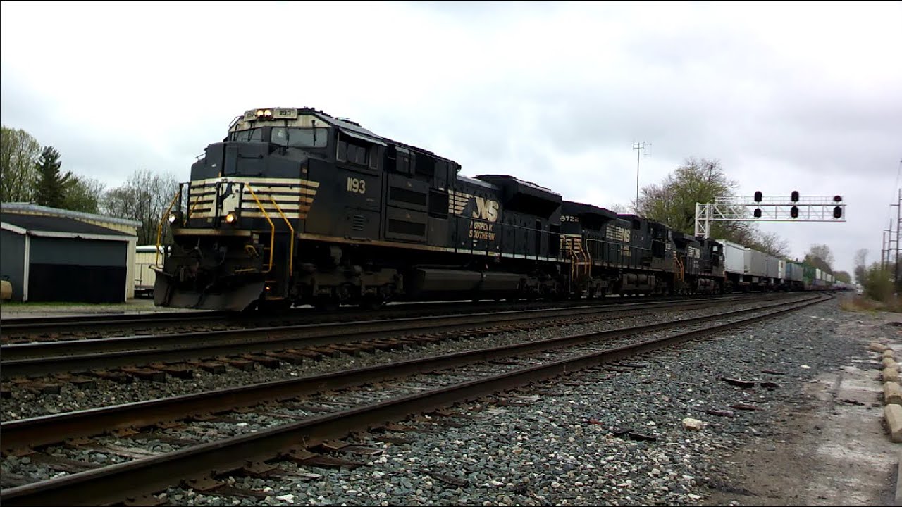 4/29/23 Swanton, OH; a very friendly crew on 22X