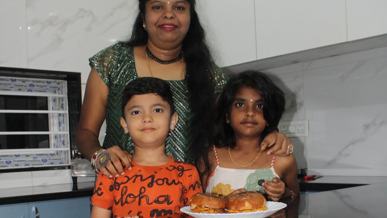 రుచికరమైన బర్గర్ 🍔 మన వంటింట్లో మన తెలంగాణ స్టైల్ లో #burgerrecipe #food #foodblogger