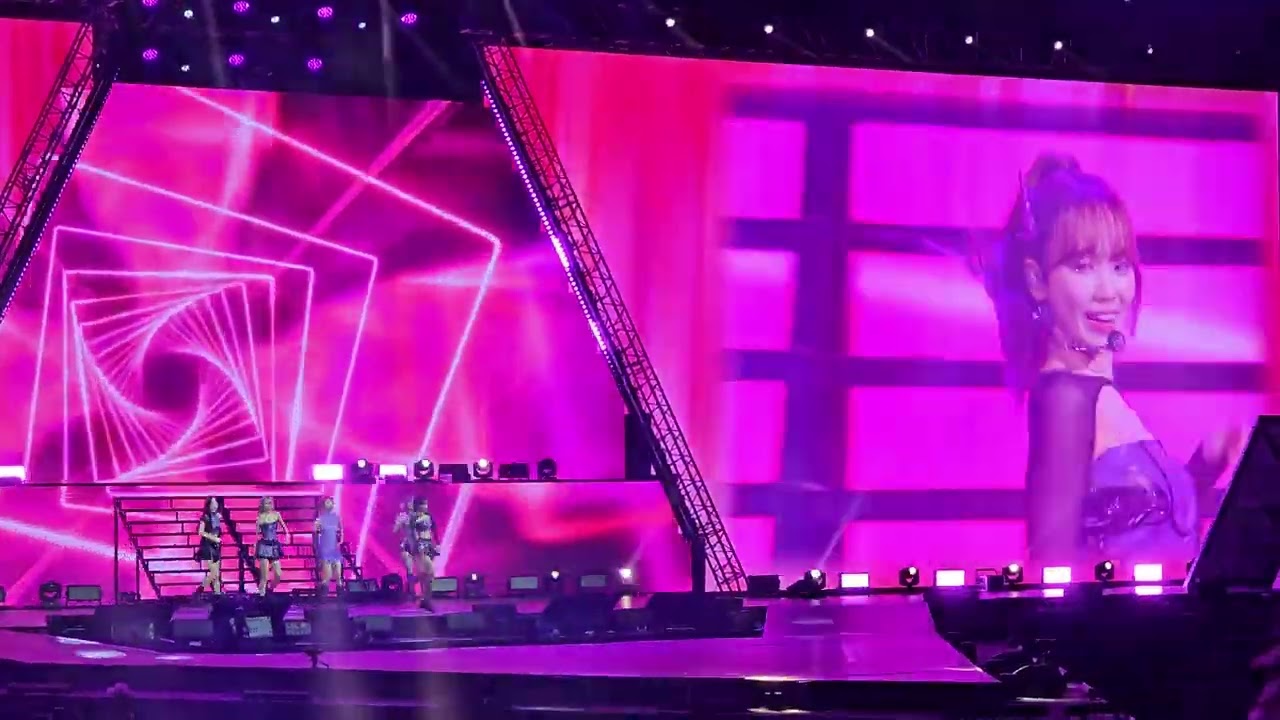 231214 LE SSERAFIM 르세라핌 4K 직캠 @ #AAA2023